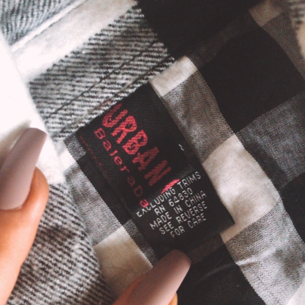 b&w flannel 🤍🖤 - Picture 7 of 9